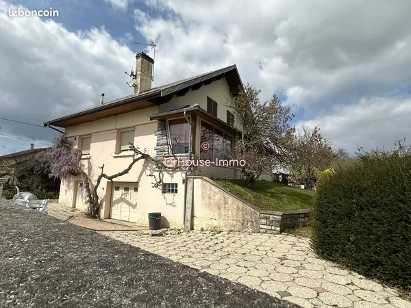 Villa 7 pièces 142 m²