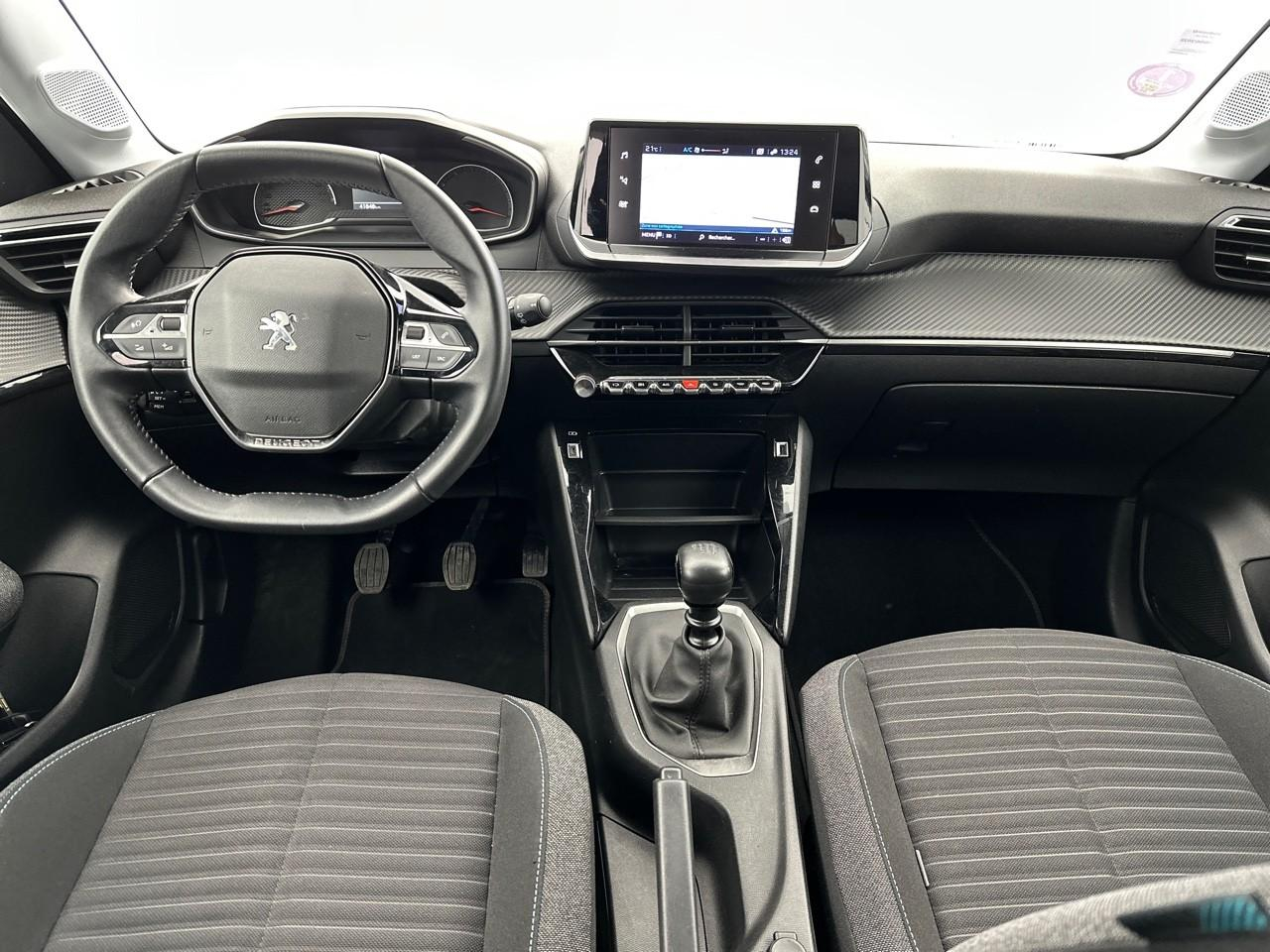 Peugeot 208 puretech 100 s&s bvm6 style — photo 11