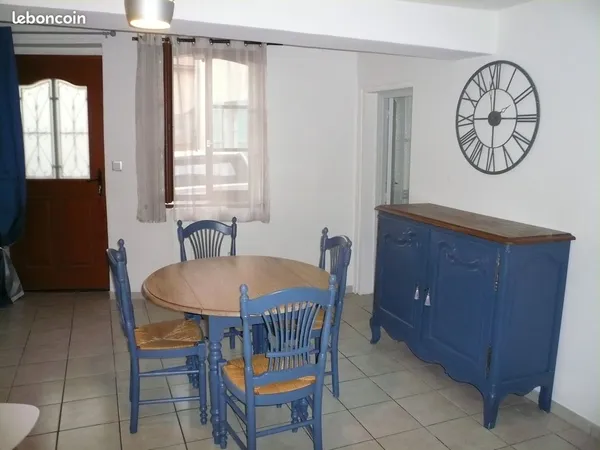 Centre ville Auxerre quartier cathédrale appartement meublé de 49m²