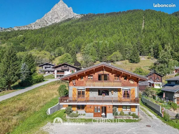 Maison de village 13 pièces 307 m²