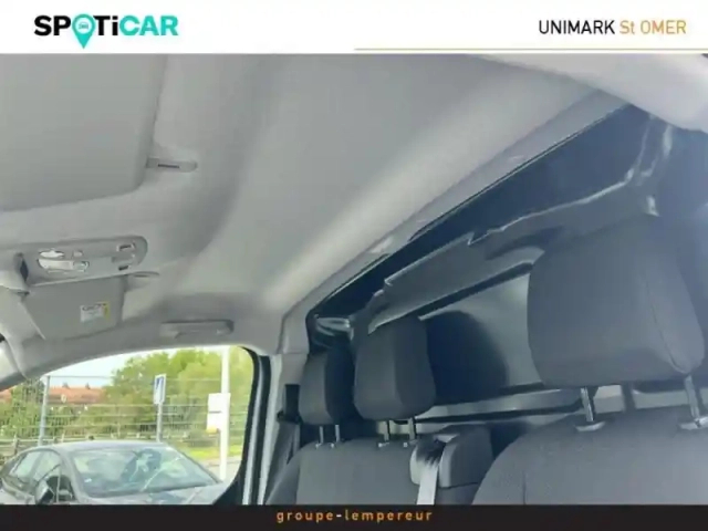 Opel Vivaro fg xl 2.2 diesel 150ch pack premium connect — photo 10