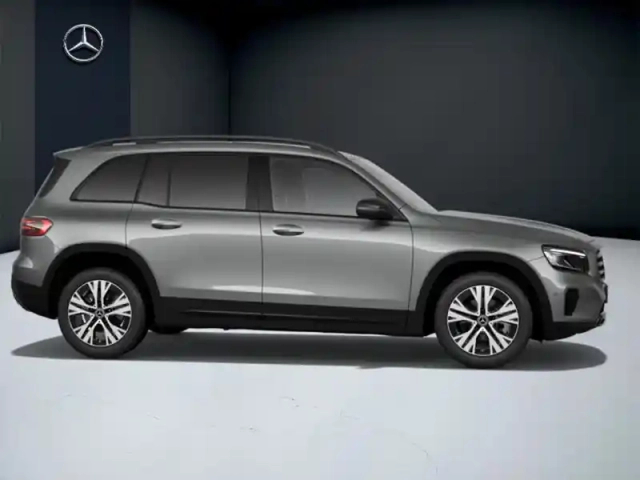 Mercedes Glb 200 d progressive line — photo 18