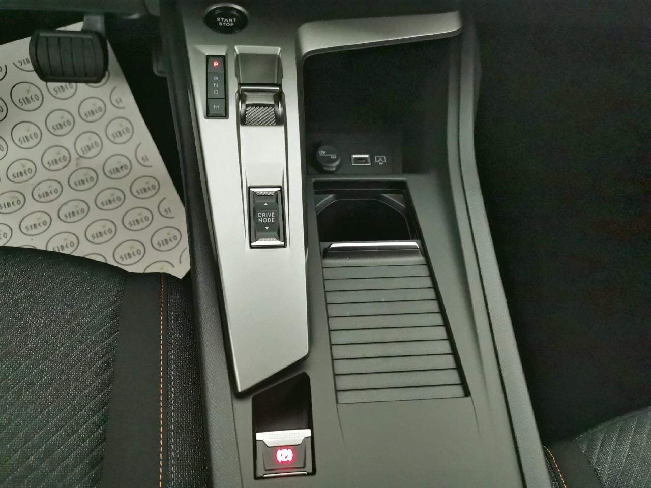 Peugeot 308 hybrid 145 e-dcs6 style — photo 29