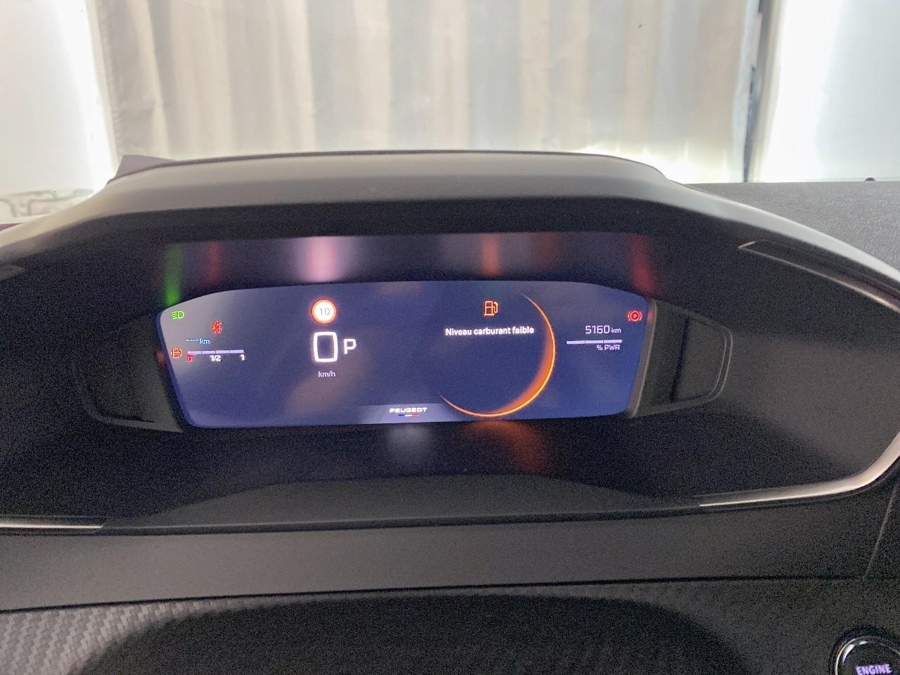Peugeot 2008 hybrid 145 ch e-dcs6 allure — photo 13