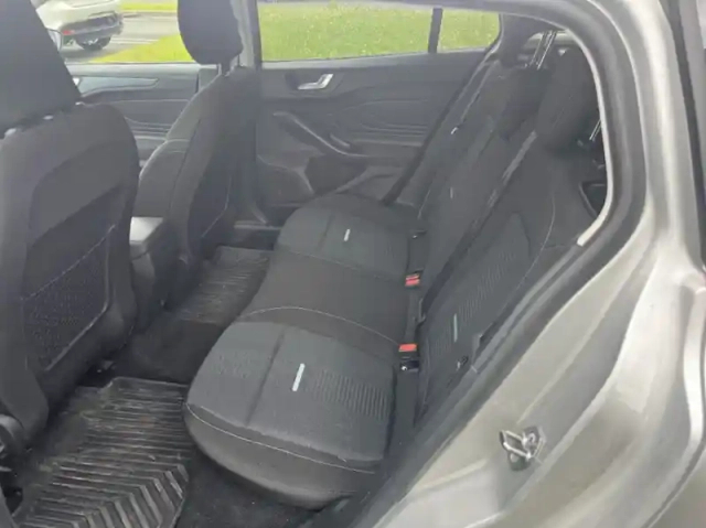 Ford Focus active sw 1.0 flexifuel mhev 125ch x powershift — photo 9