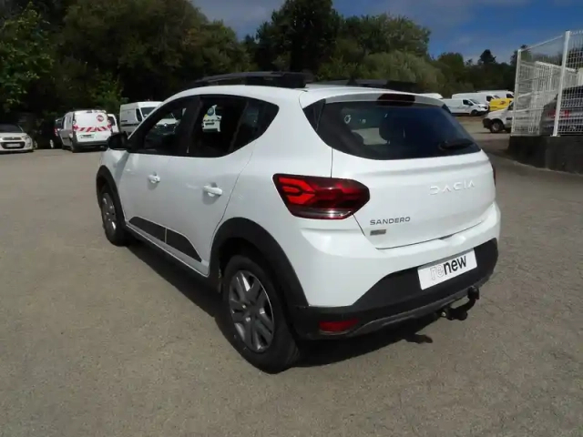Dacia Sandero eco-g 100 — photo 9