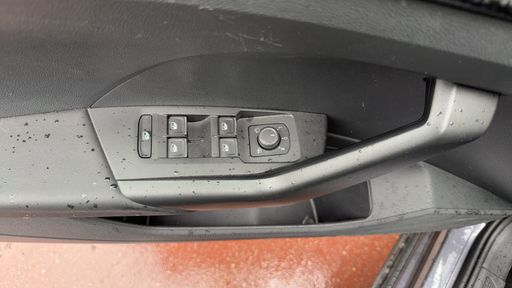 Volkswagen T-Cross 1.0 TSI 110 - R-Line – 2021 – 22543 km – Essence – Boîte Manuelle — photo 7