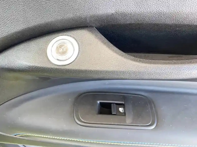 Abarth 500 e 155 ch — photo 19