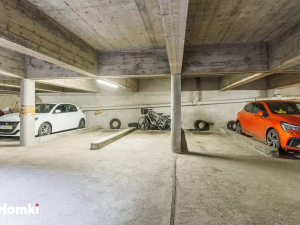 Parking 12 m²