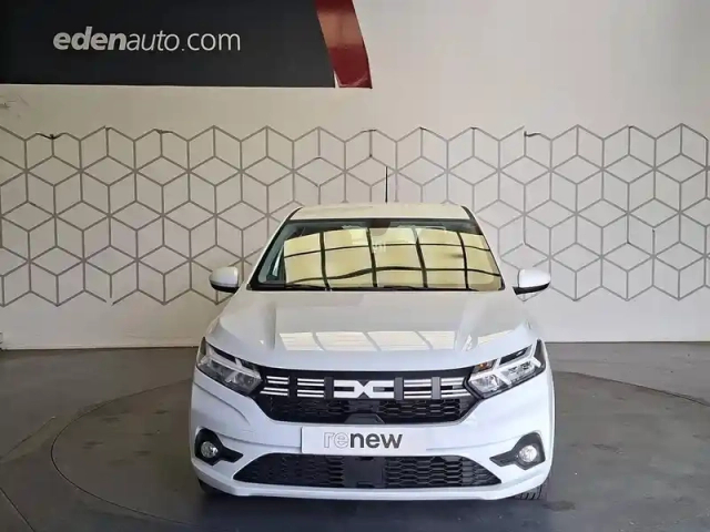 Dacia Sandero sce 65 — photo 8