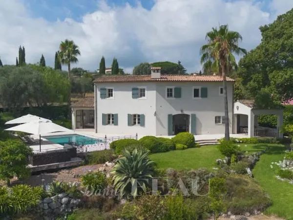Maison 6 pièces 228 m²