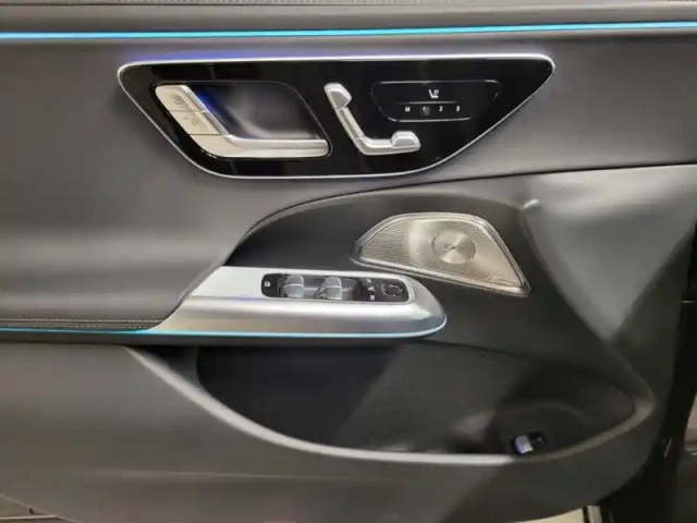 Mercedes Cla sse e 220 d amg line break — photo 12