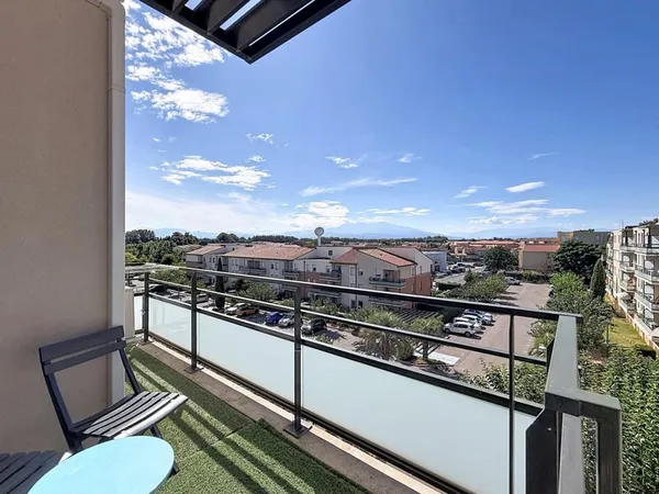 Appartement type 2 avec terrasse et parking