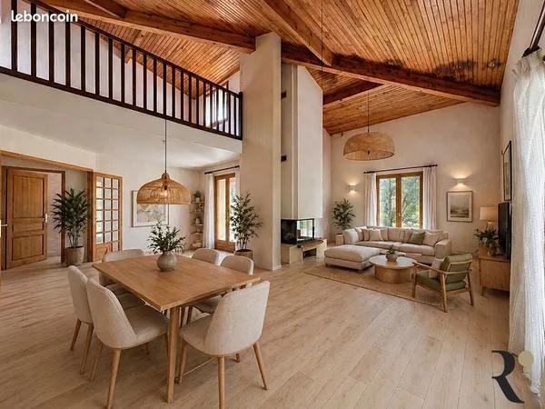 Maison 7 pièces 209 m²
