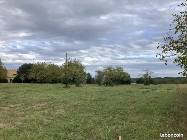 Terrain 4 089 m² Pays De Belves