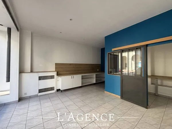 Local commercial 2 pièces 50 m²
