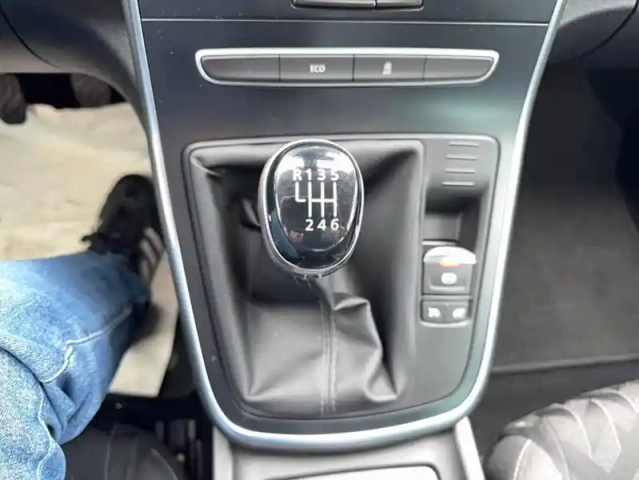 Renault Scenic blue dci 120 limited 5p — photo 13