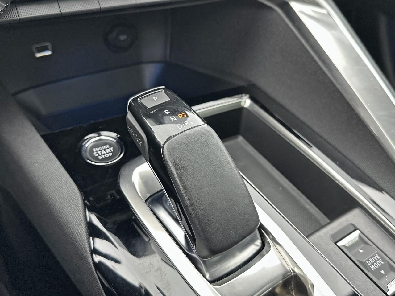 Peugeot 3008 hybrid 225 e-eat8 gt — photo 29