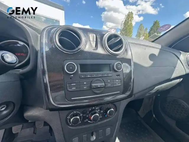 Dacia Sandero sce 75 — photo 14