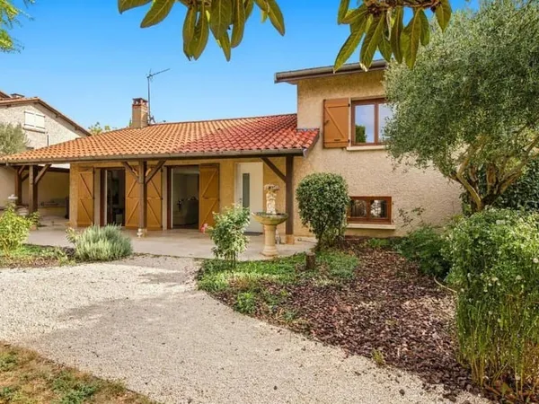 Maison 3 pièces 226 m²