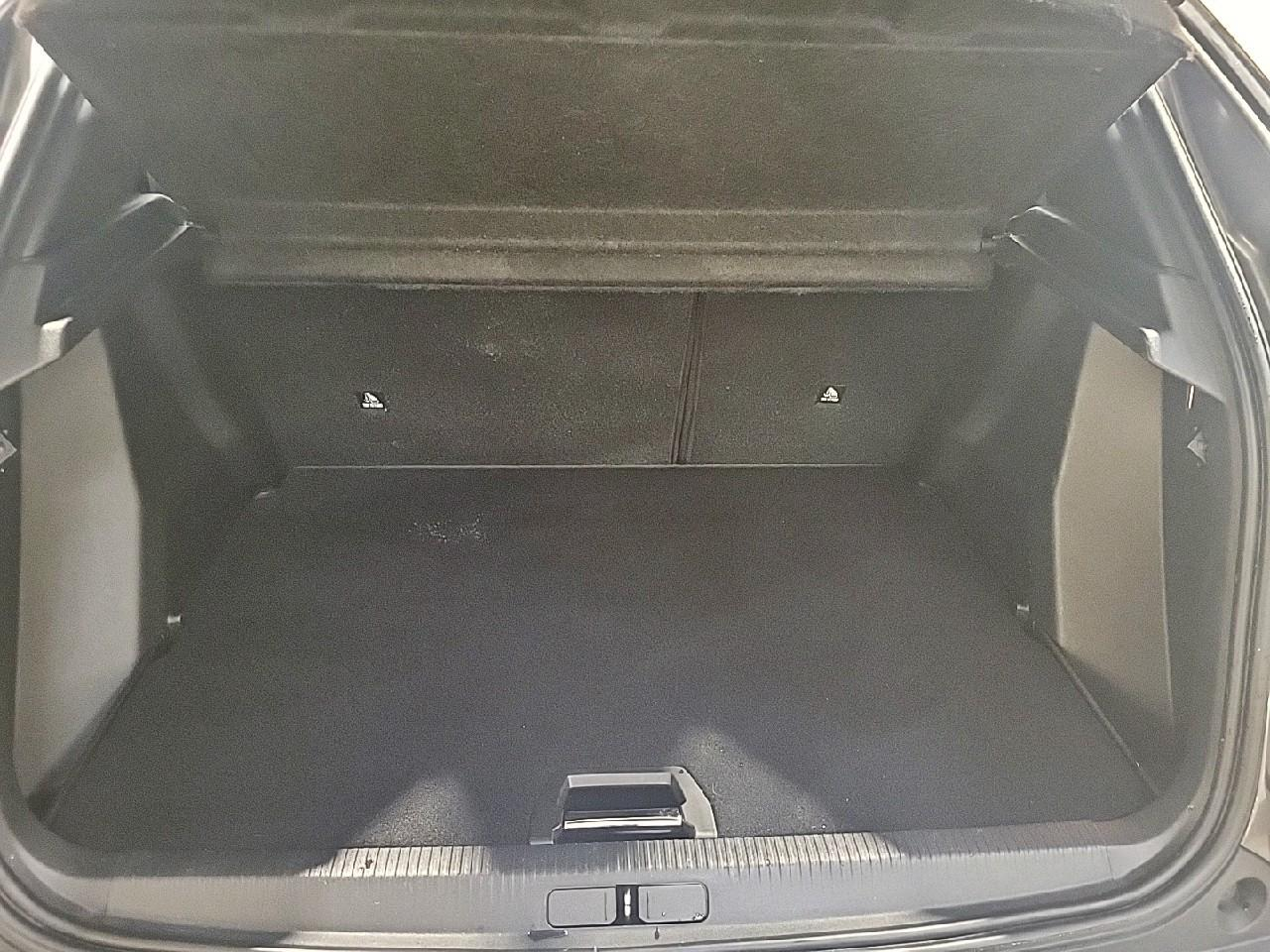 Peugeot 2008 bluehdi 130 s&s eat8 allure — photo 14