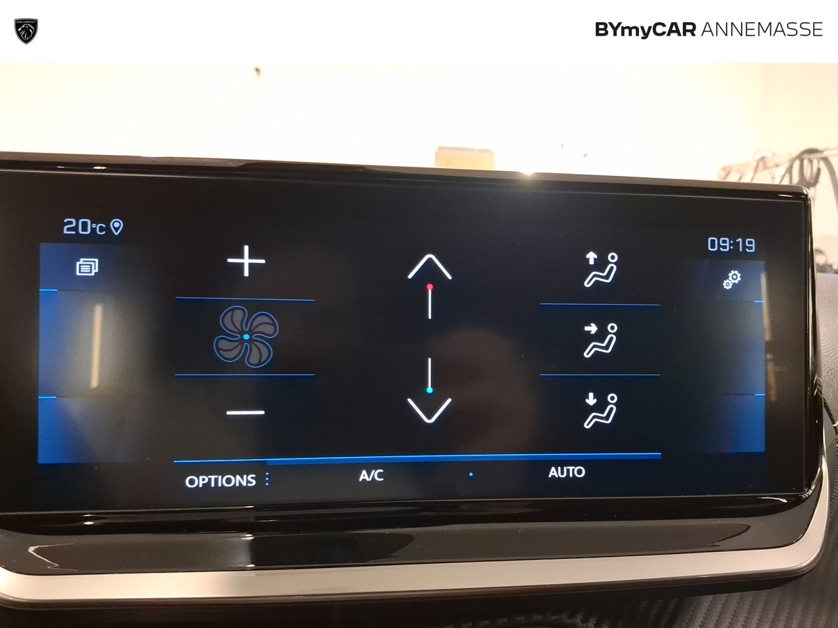 Peugeot 2008 PureTech 130 S&amp;S EAT8 — photo 23
