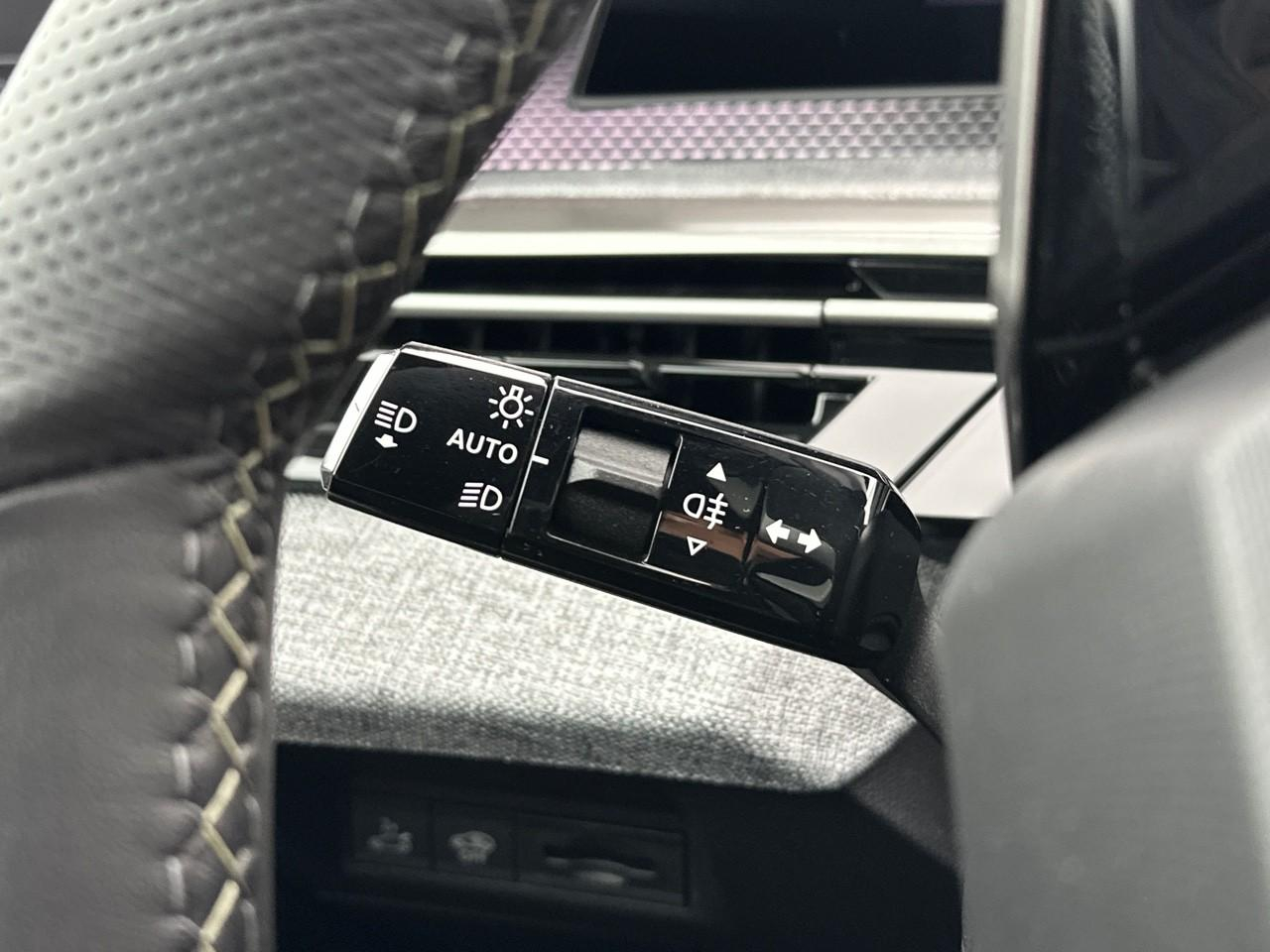 Peugeot 5008 hybrid 145 ch e-dcs6 gt — photo 17