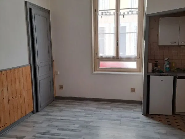 2 Pieces centre ville proche tram