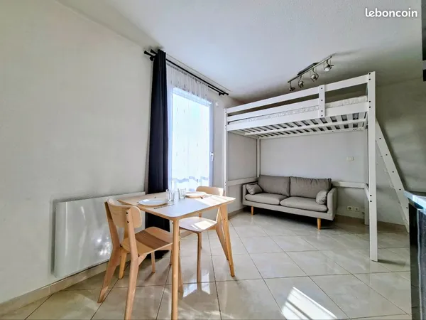 Studio meublé rue fouré disponible immédiatement