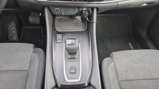 Nissan Qashqai 1.3 DIG-T 158 MHEV X-Tronic - N Connecta – 2022 – 57832 km – Hybride essence – Boîte Automatique — photo 8