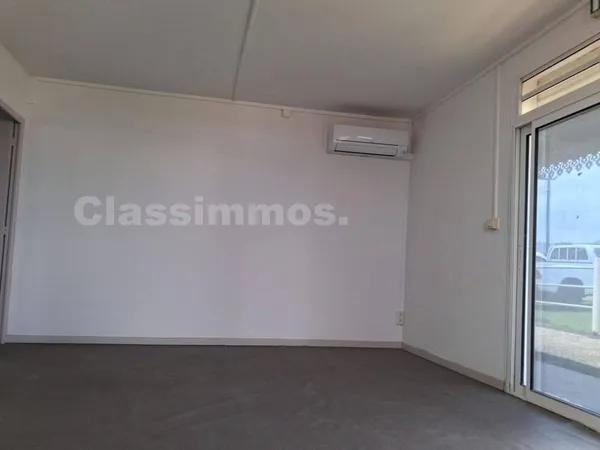 Local d'activité 49 m²