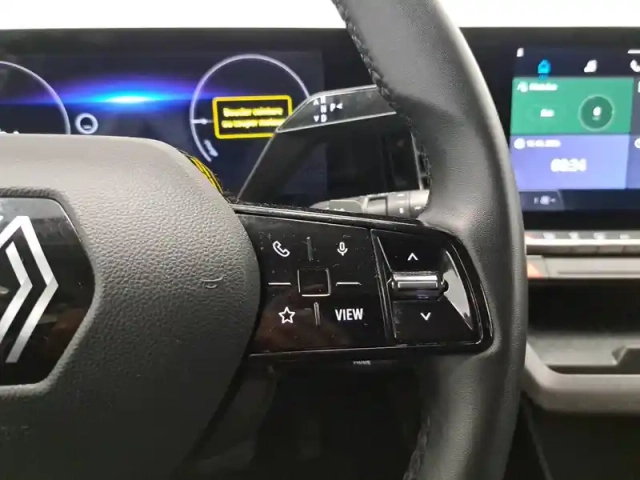Renault Megane e-tech ev60 220 ch super charge — photo 32