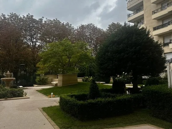 Location T2 45 M2 TBE Rez de Jardin Levallois Becon