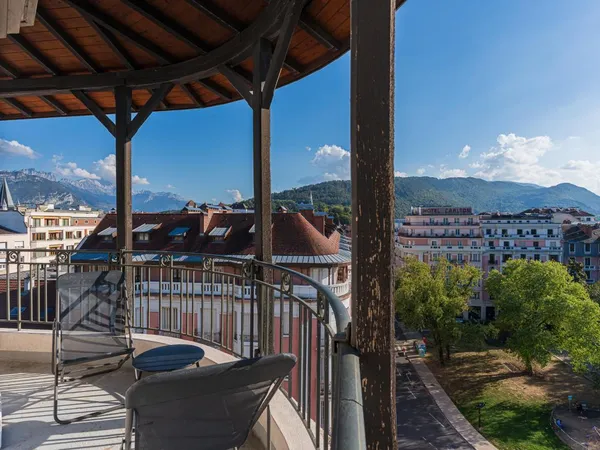 STUDIO MEUBLÉ - 42 RUE VAUGELAS - ANNECY (74000)