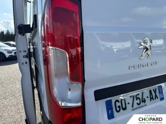 Peugeot Boxer peugeot  cabine approfondie 7 places 3.3 t l2h1 140 s&amp;s — photo 80