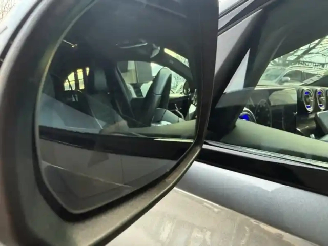 Mercedes Classe C 220 d berline amg line — photo 22