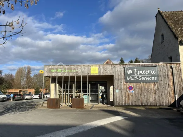Local commercial 104 m²