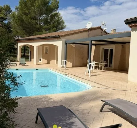 Villa 6 pièces 172 m²