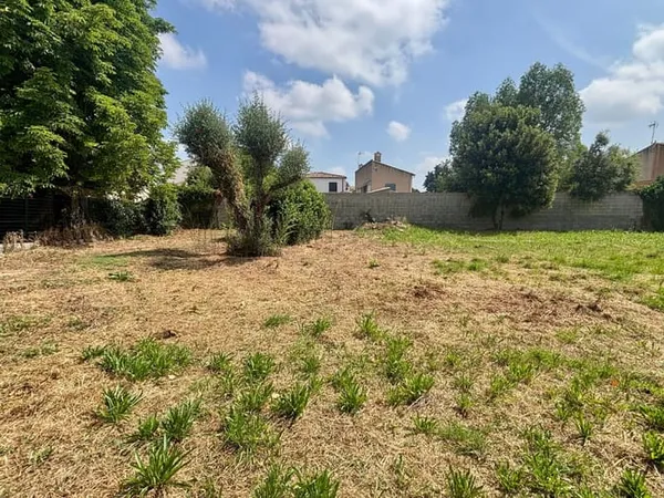 Terrain 347 m²