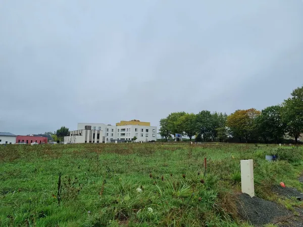 Terrain 312 m²