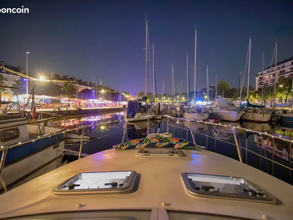 Larson Mirado 270 - Bateau habitable / logement insolite - Port de Caen 15 000