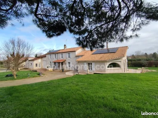 Maison 7 pièces 206 m²
