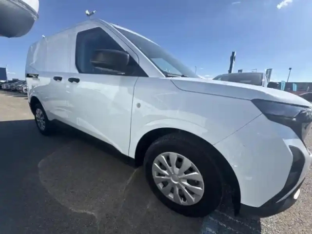 Ford Transit Courier 1.5 ecoblue 100 ch trend — photo 4