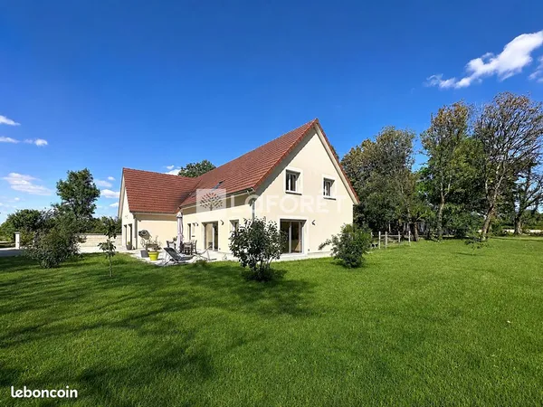 Propriété 6 pièces 177 m²