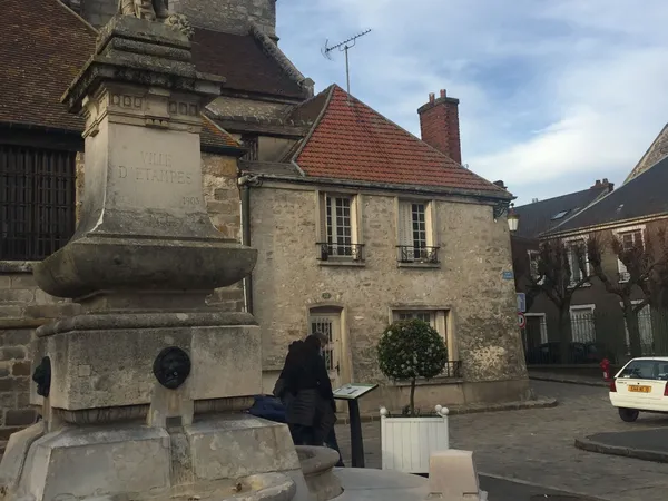 Vends maison 96m² Étampes à 30 mn de Paris en train