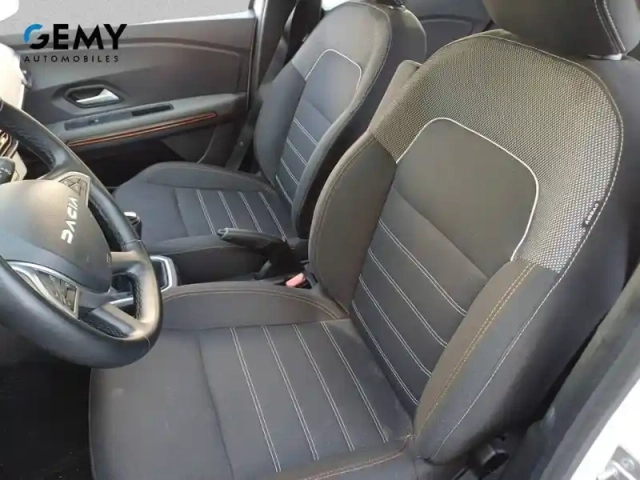 Dacia Sandero eco-g 100 — photo 9