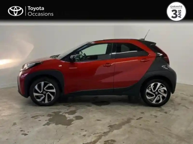 Toyota Aygo x 1.0 vvt-i 72ch design s-cvt my24 — photo 3
