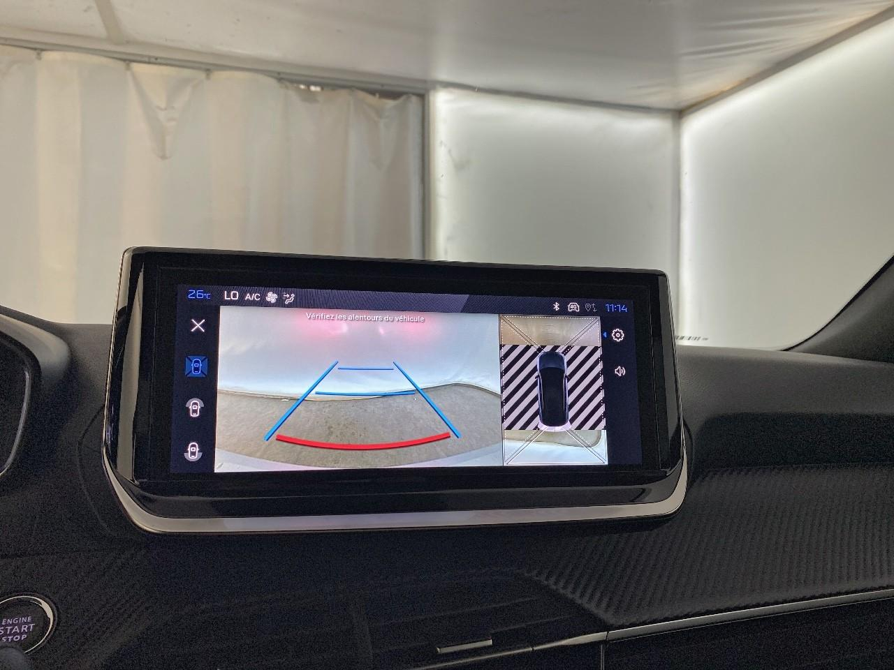Peugeot 2008 hybrid 145 ch e-dcs6 allure — photo 17