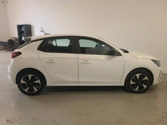 Opel Corsa electric 136ch — photo 2