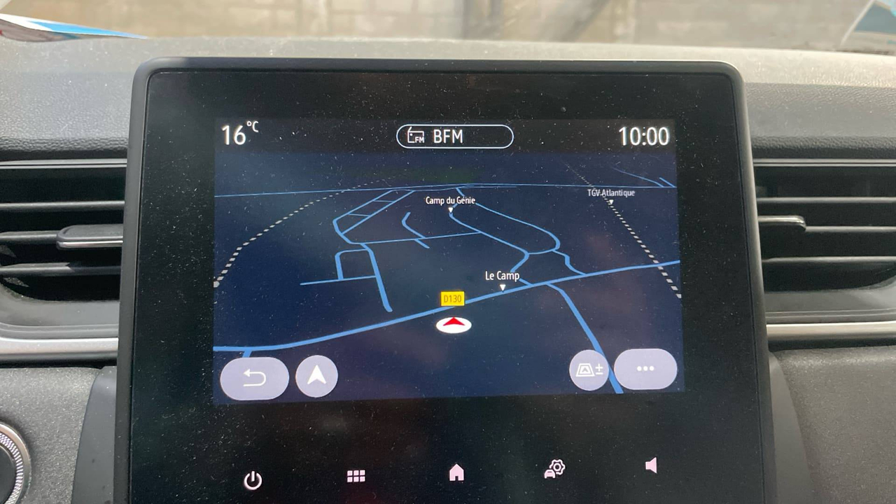 Renault Captur E-Tech full hybrid 145 — photo 16